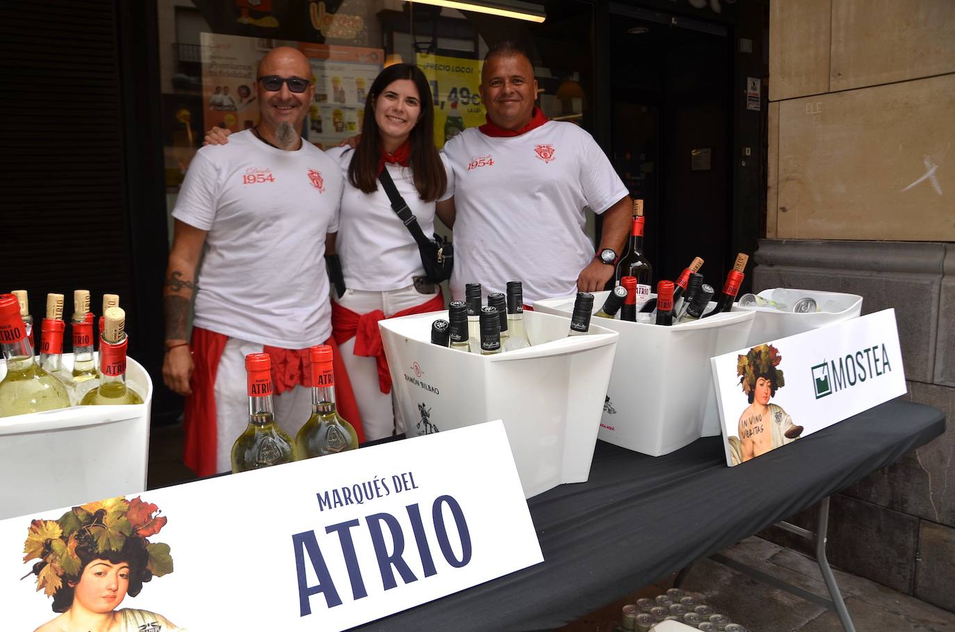 Las imágenes de las degustaciones, brindis y vacas en las fiestas de Calahorra