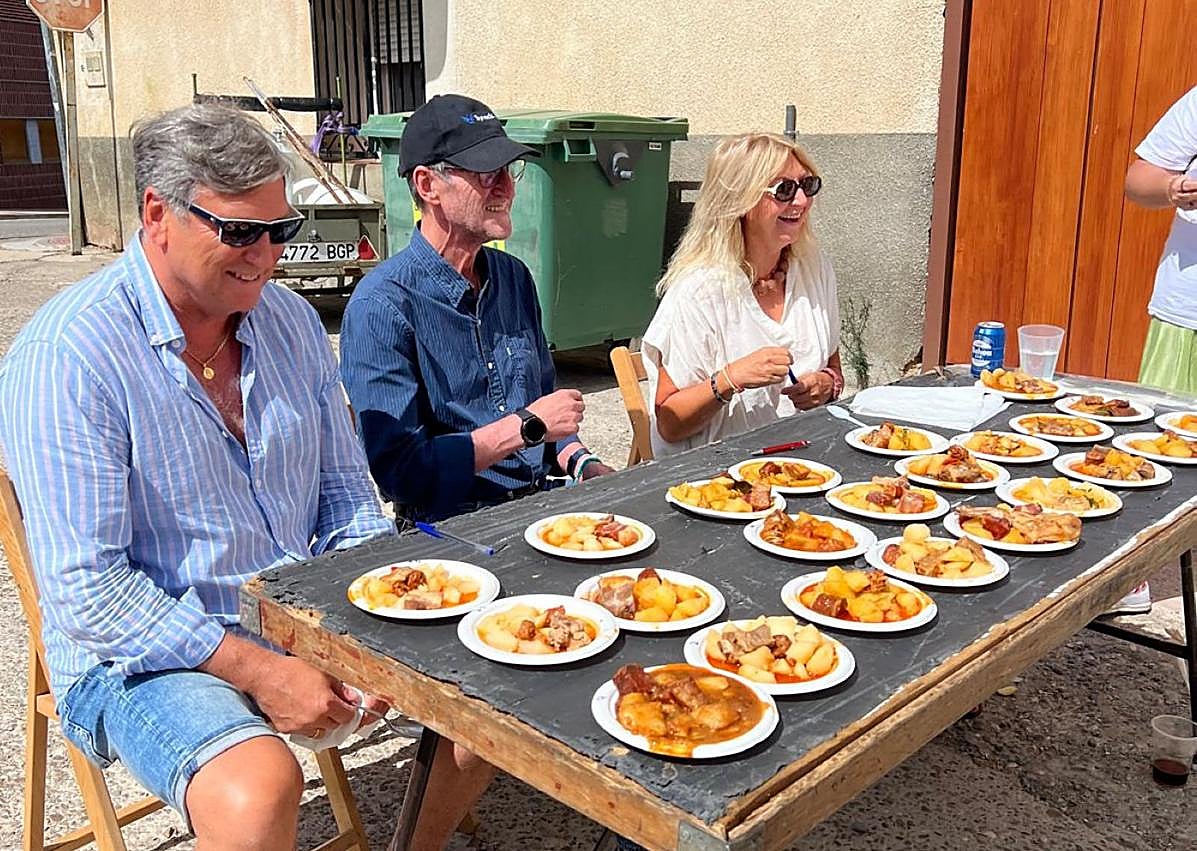 Imagen secundaria 1 - Del alpargatazo a los calderetes y vacas en Cervera
