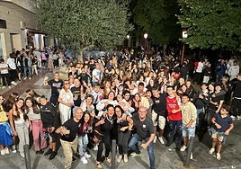 Verbena celebrada en el parque de los Pintores Tubía y Santamaría.