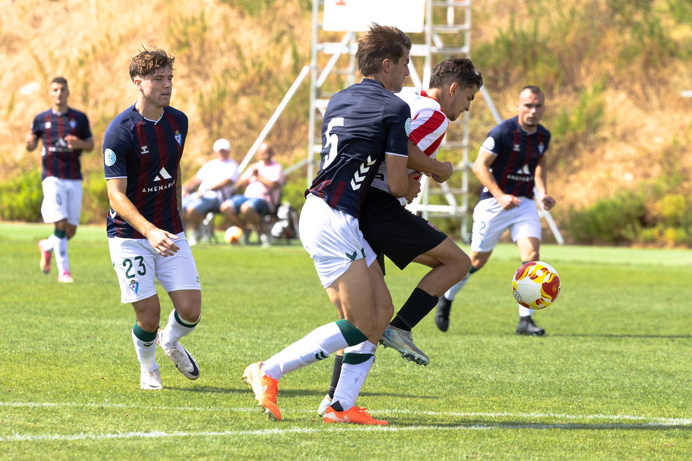 Las imágenes del encuentro UDL-Eibar B