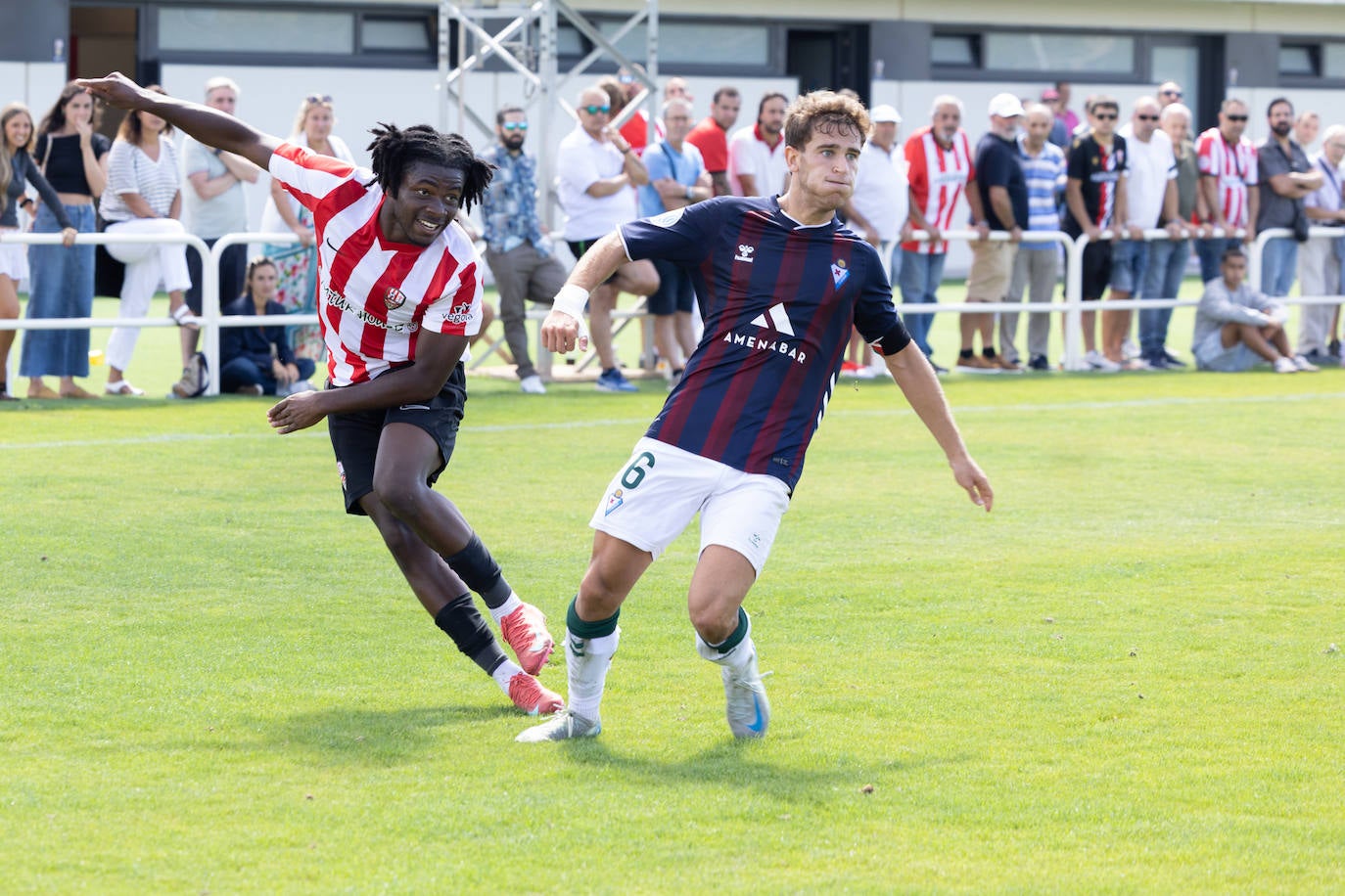 Las imágenes del encuentro UDL-Eibar B