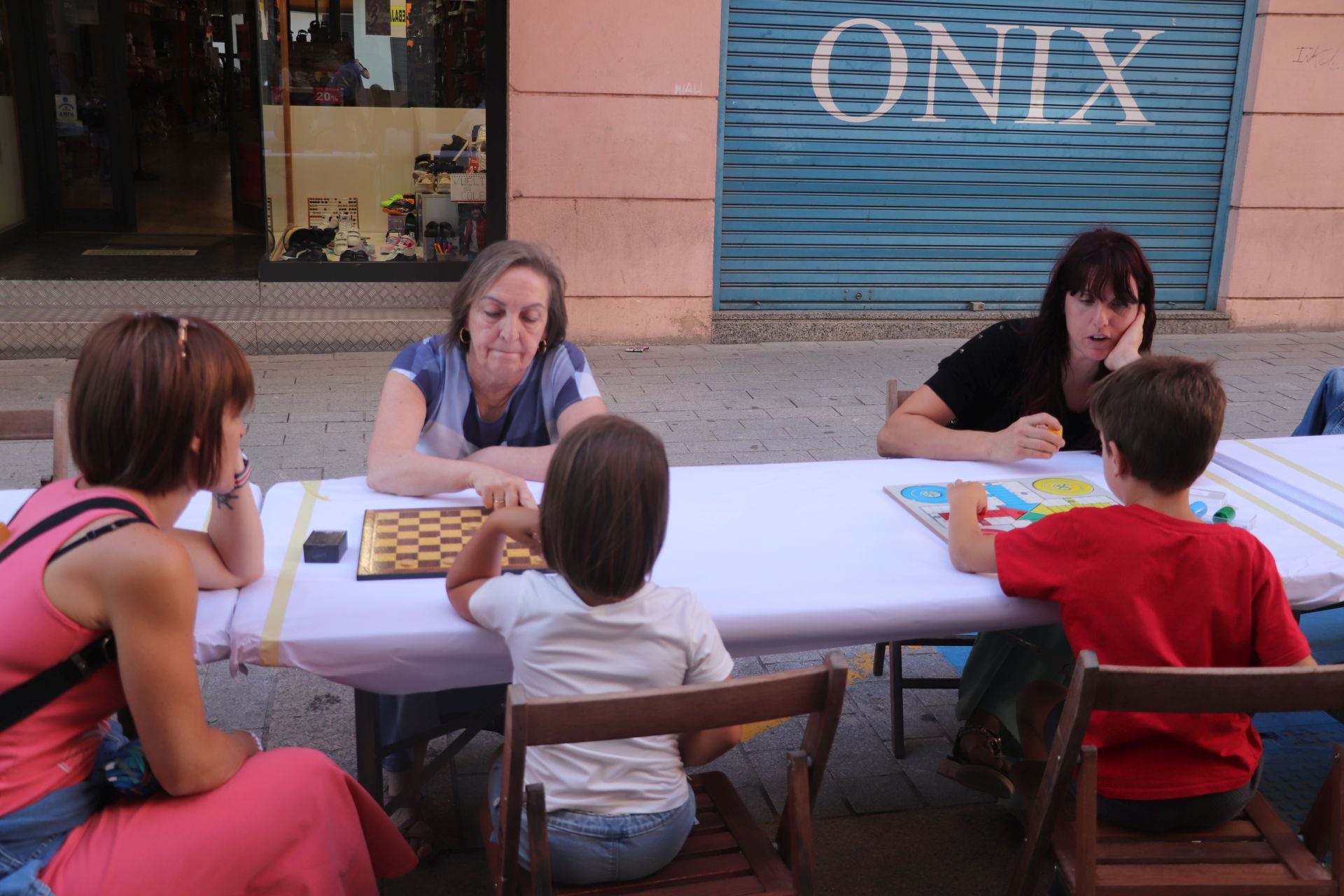 Tarde de juegos en Fliparnedo