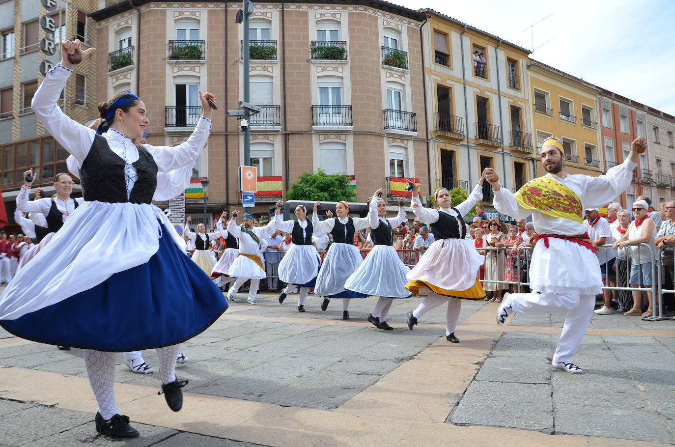 Calahorra despide las fiestas con una procesión a sus patronos