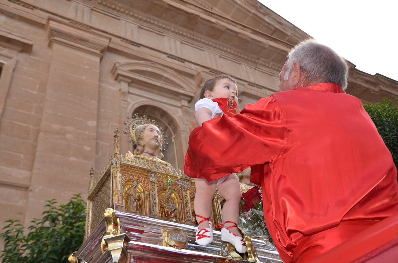 Calahorra despide las fiestas con una procesión a sus patronos