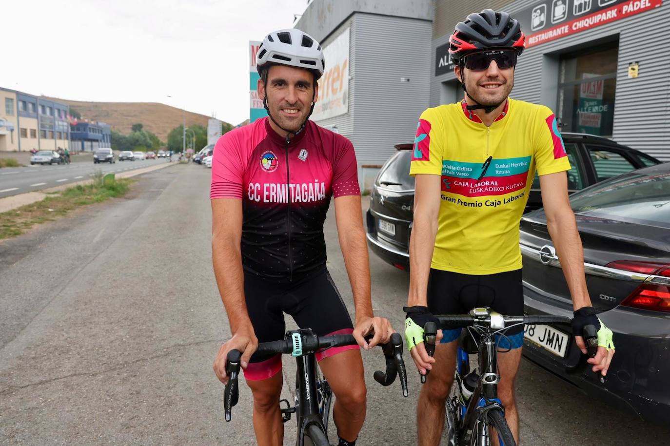 Las imágenes del ambiente festivo por La Vuelta en Ezcaray