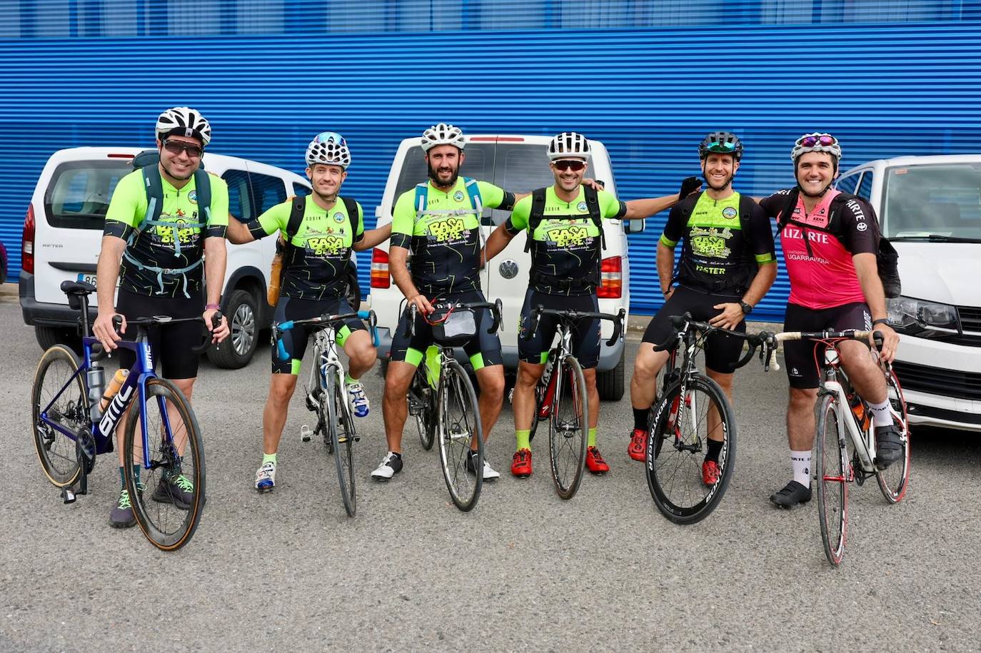 Las imágenes del ambiente festivo por La Vuelta en Ezcaray