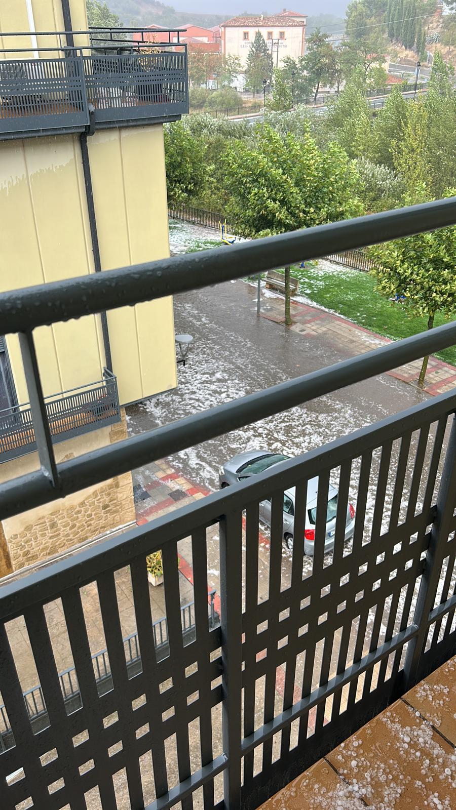 Intensa granizada en varias localidades riojanas