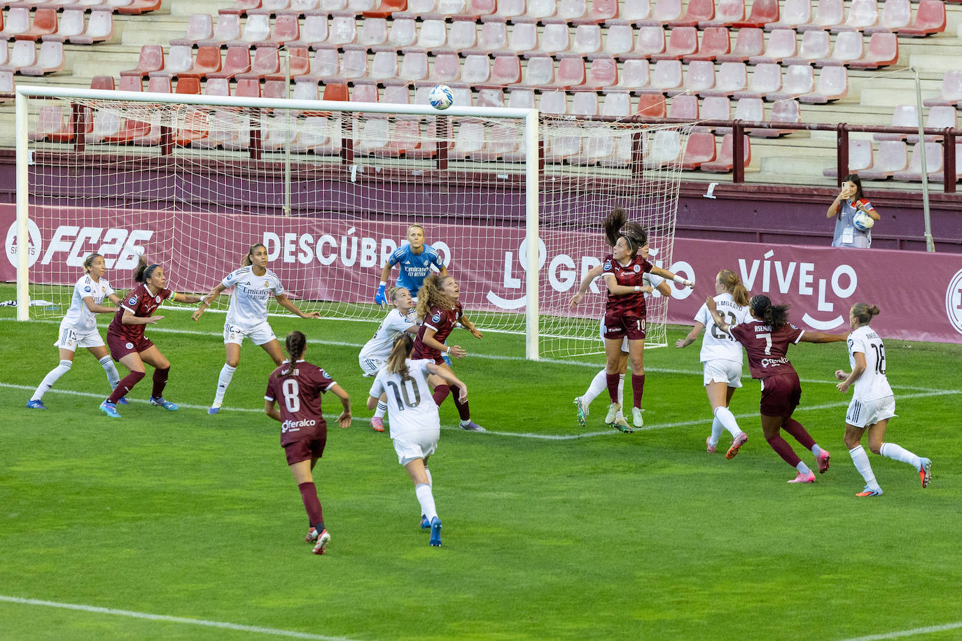 Las imágenes del encuentro DUX-Real Madrid
