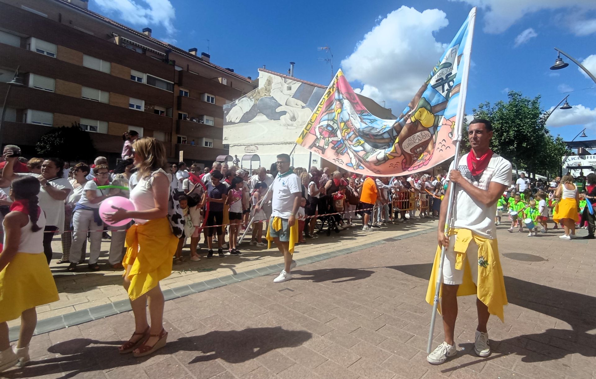 Las imágenes del chupinazo de Pradejón