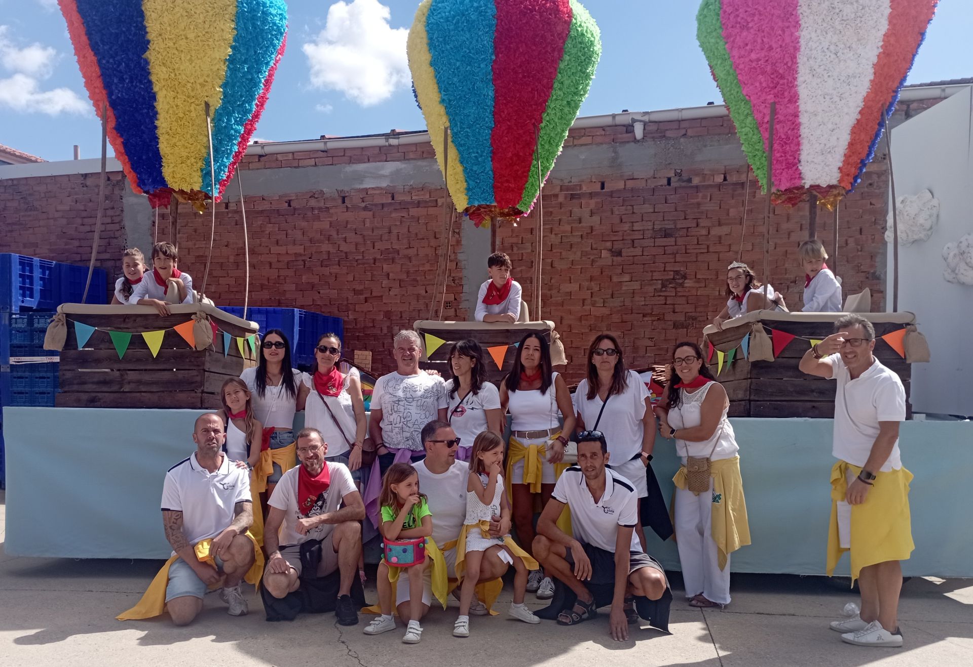 Las imágenes del chupinazo de Pradejón