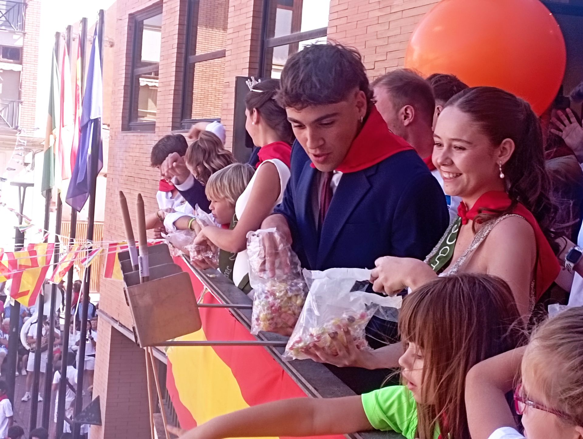 Las imágenes del chupinazo de Pradejón