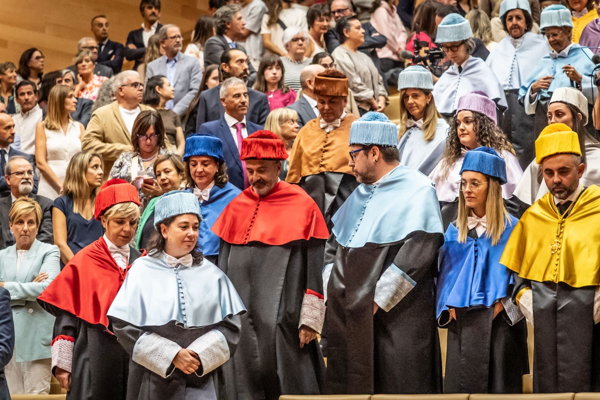 Las imágenes de la apertura del curso académico de la UR