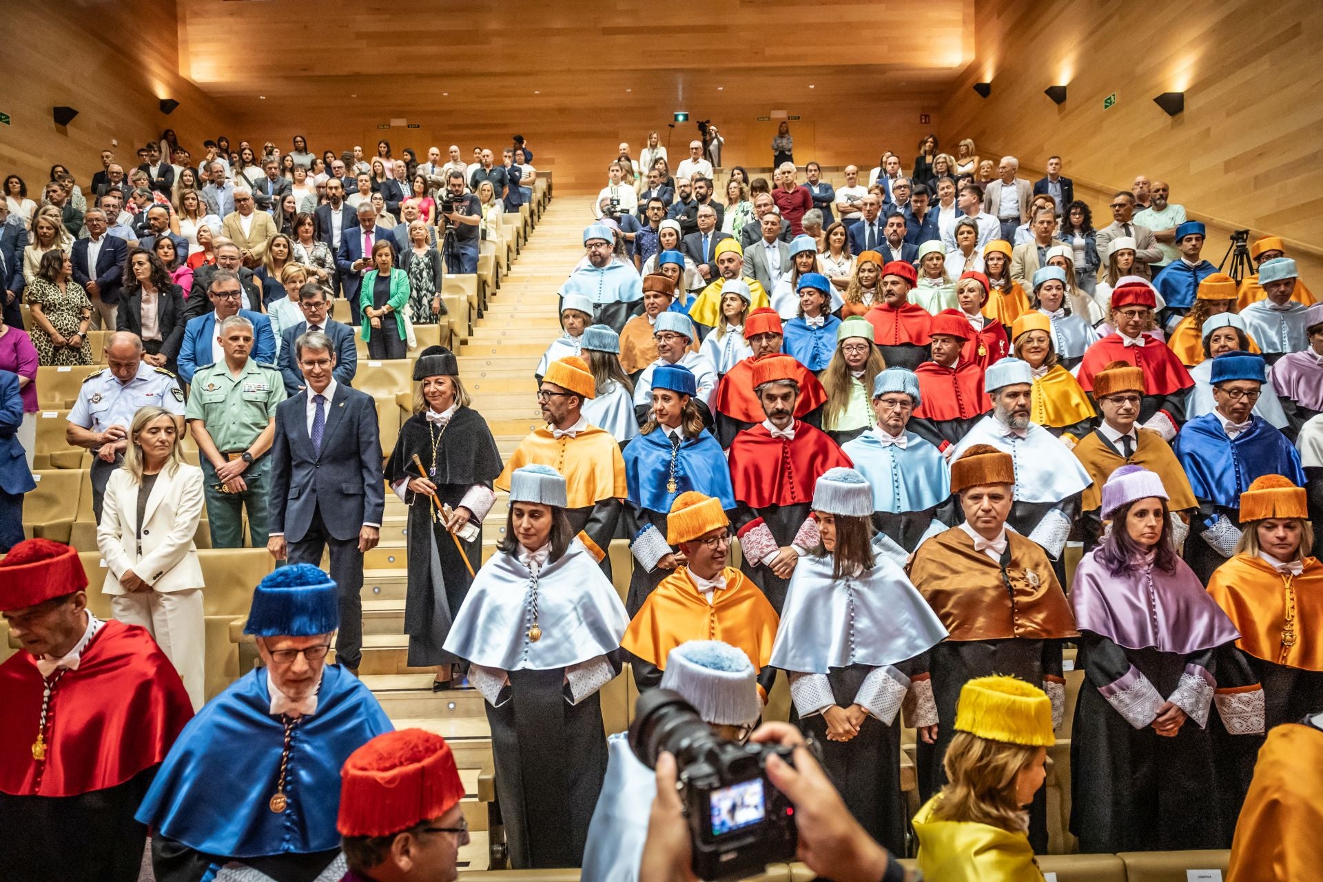 Las imágenes de la apertura del curso académico de la UR