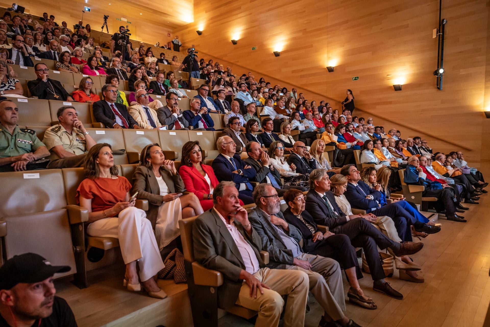 Las imágenes de la apertura del curso académico de la UR
