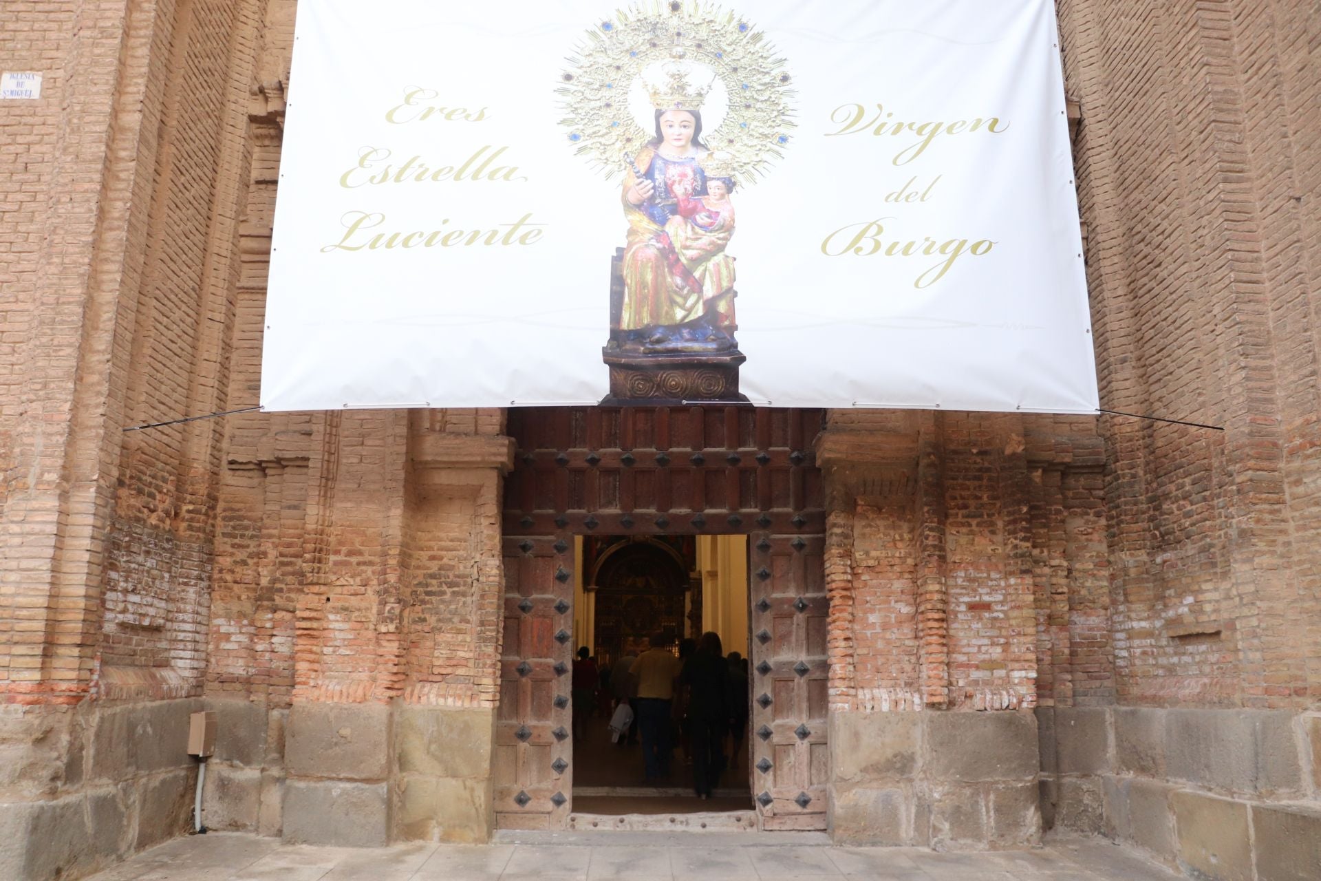 Alfaro celebra a la Virgen del Burgo