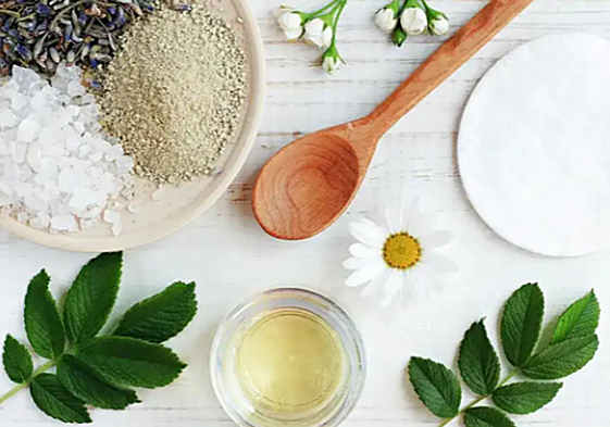 Cambiar los cosméticos tradicionales por alternativas orgánicas