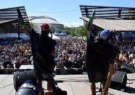 Concierto de Los Gandules en el Espacio Peñas 2.0, que el Ayuntamiento quiso convertir en la Terraza de San Mateo.