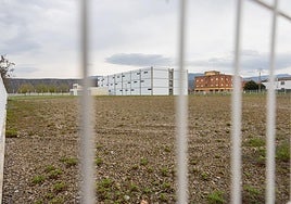 Recinto ferial de Albelda, en una de cuyas parcelas estaba prevista la construcción del centro para menores
