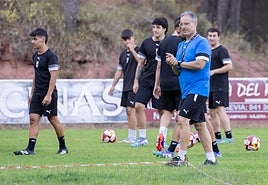 Arturo Guerra, en un entrenamiento del Náxara.
