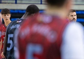 El Clavijo se estrena ante su afición midiéndose al Iraurgi