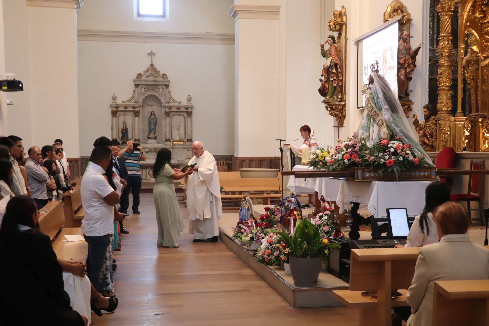 La comunidad ecuatoriana de Alfaro celebra la virgen del Cisne