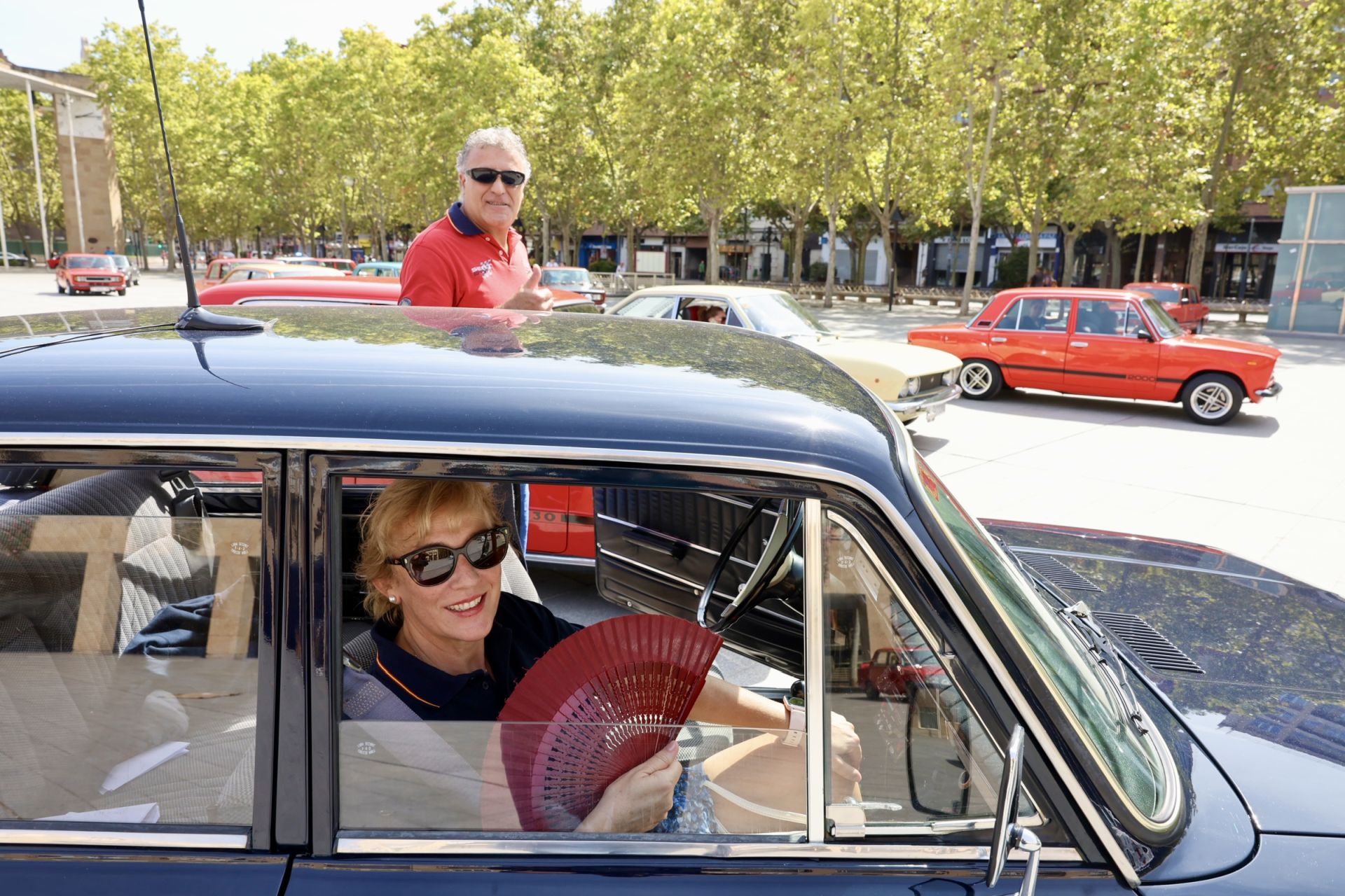 Las imágenes de la concentración de coches Seat de otra época en Logroño