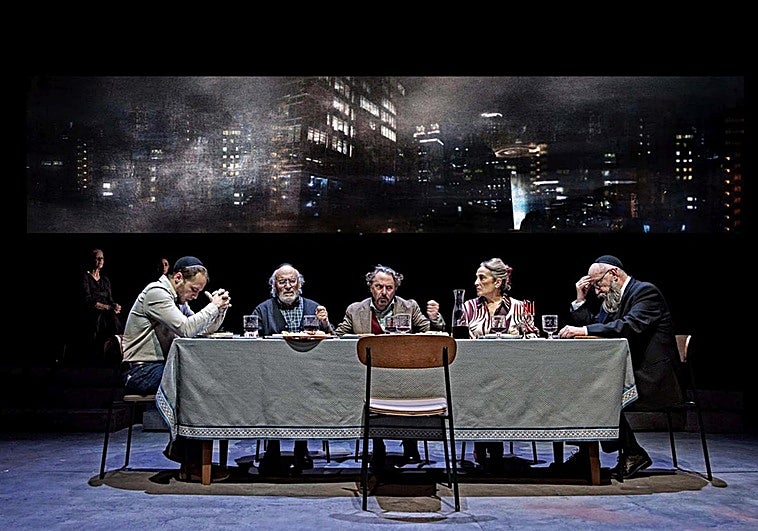 Escena de 'Todos pájaros', de Wadji Mouawad.