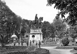 El conjunto ha sido telón de fondo de miles de fotografías, esta de 1915.
