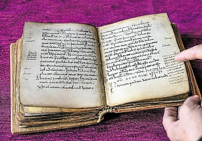 Facsímil del códice que contiene las Glosas Emilianenses.