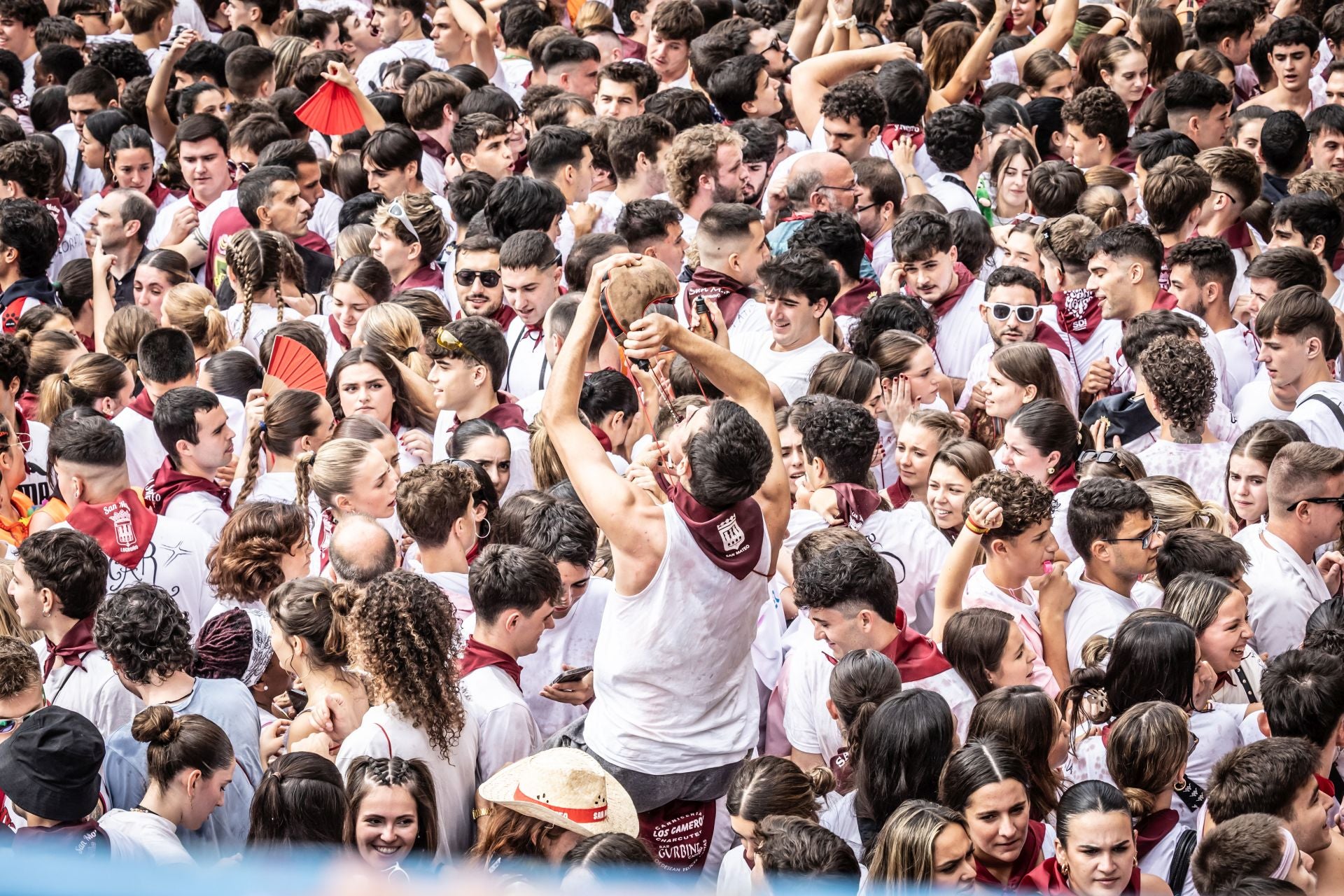 Las imágenes del cohete de San Mateo de Logroño desde la plaza del Ayuntamiento