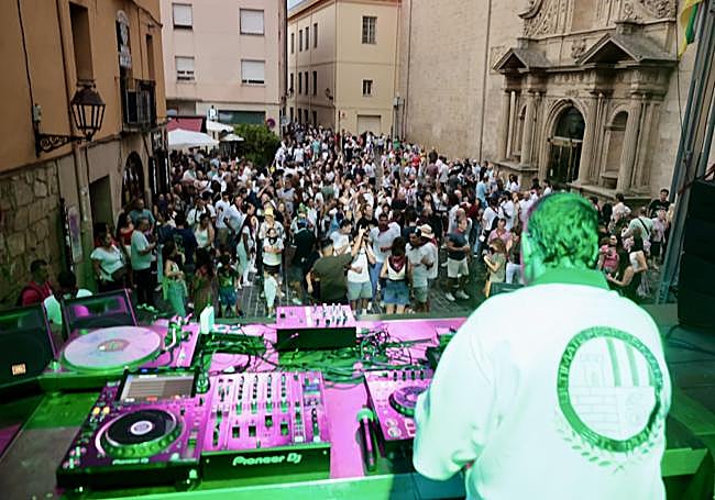 El primer y único DJ del Parrilla Rock.