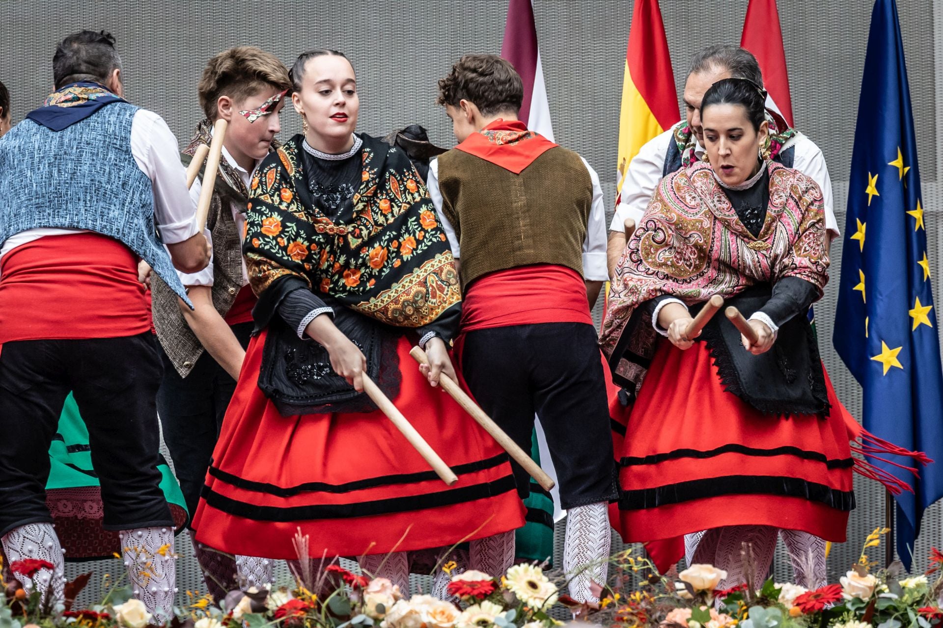 Las imágenes del acto del pisado de la uva