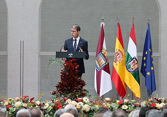 Capellán, durante un instante del discurso.