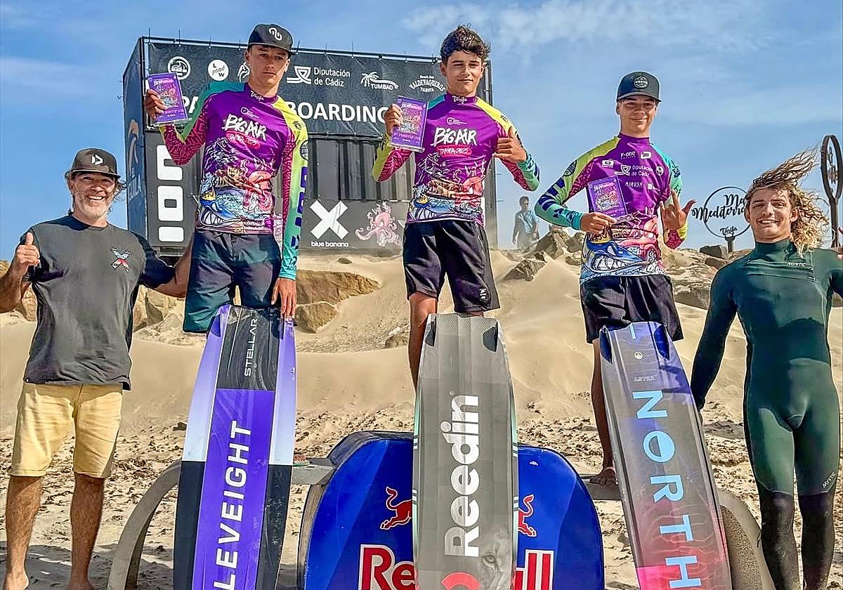 El riojano Hugo Renedo Hoyo se proclama campeón de España junior de 'kitesurf' en la modalidad 'big air'