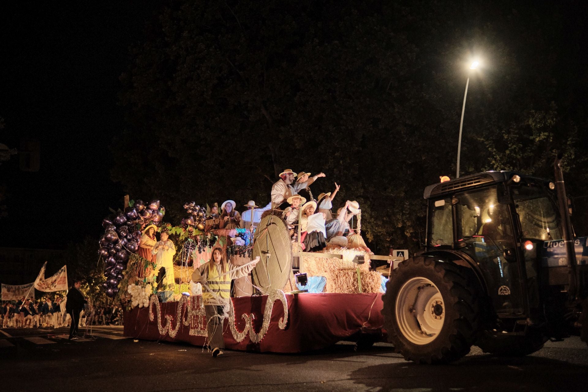 El desfile de carrozas por Logroño