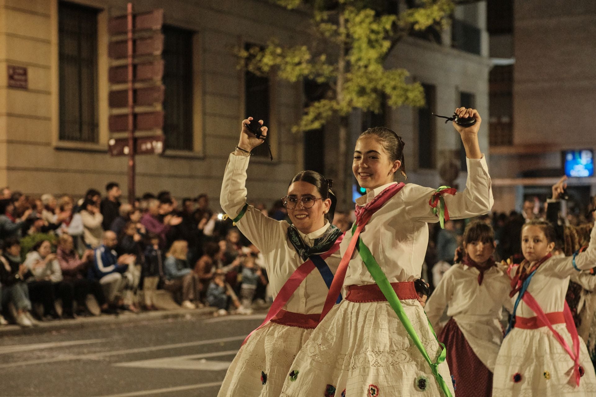El desfile de carrozas por Logroño