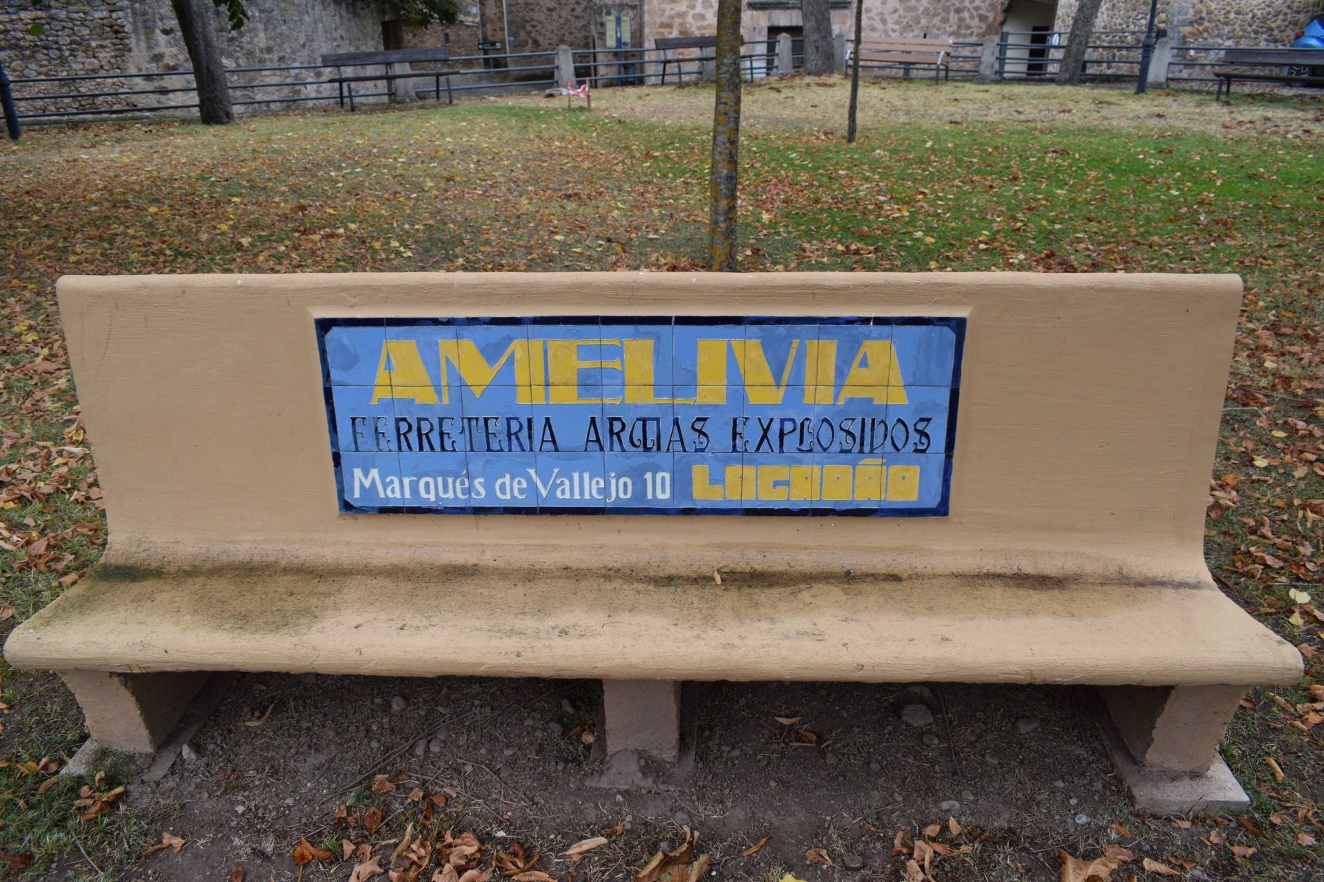 Los emblemáticos bancos de Pradillo, Bien de Interés Cultural