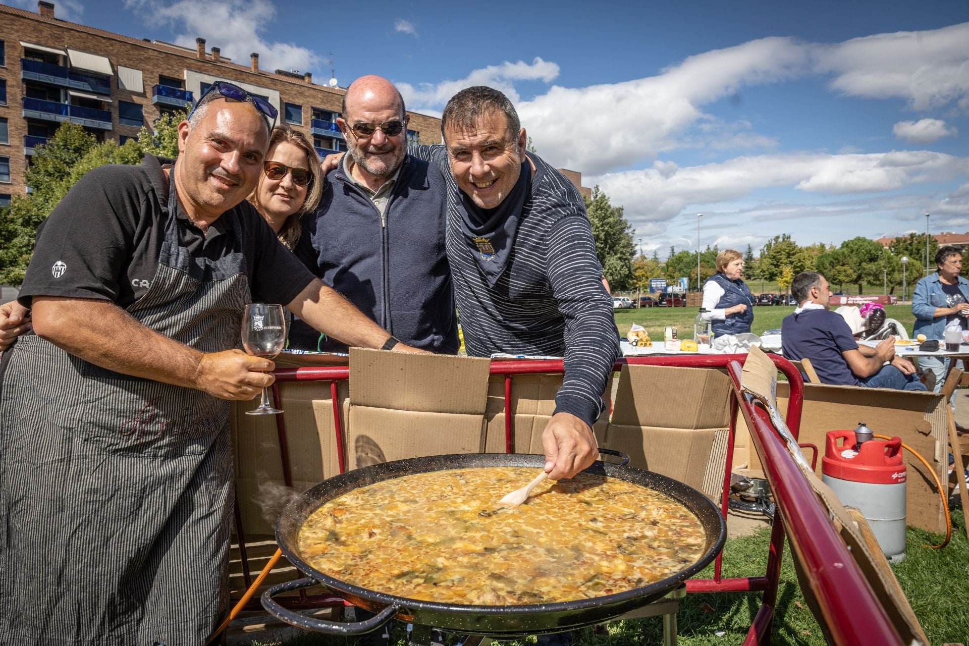 La fiesta está en la calle. De las paellas a la cerámica