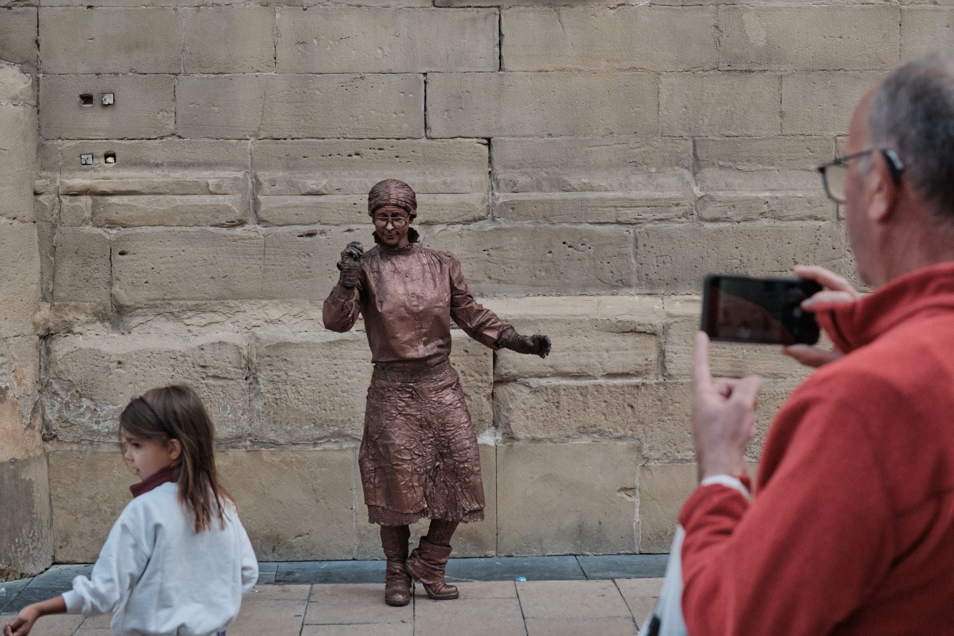 Choricillo, pancenta, alubias... los logroñeses recuperan fuerzas en las degustaciones