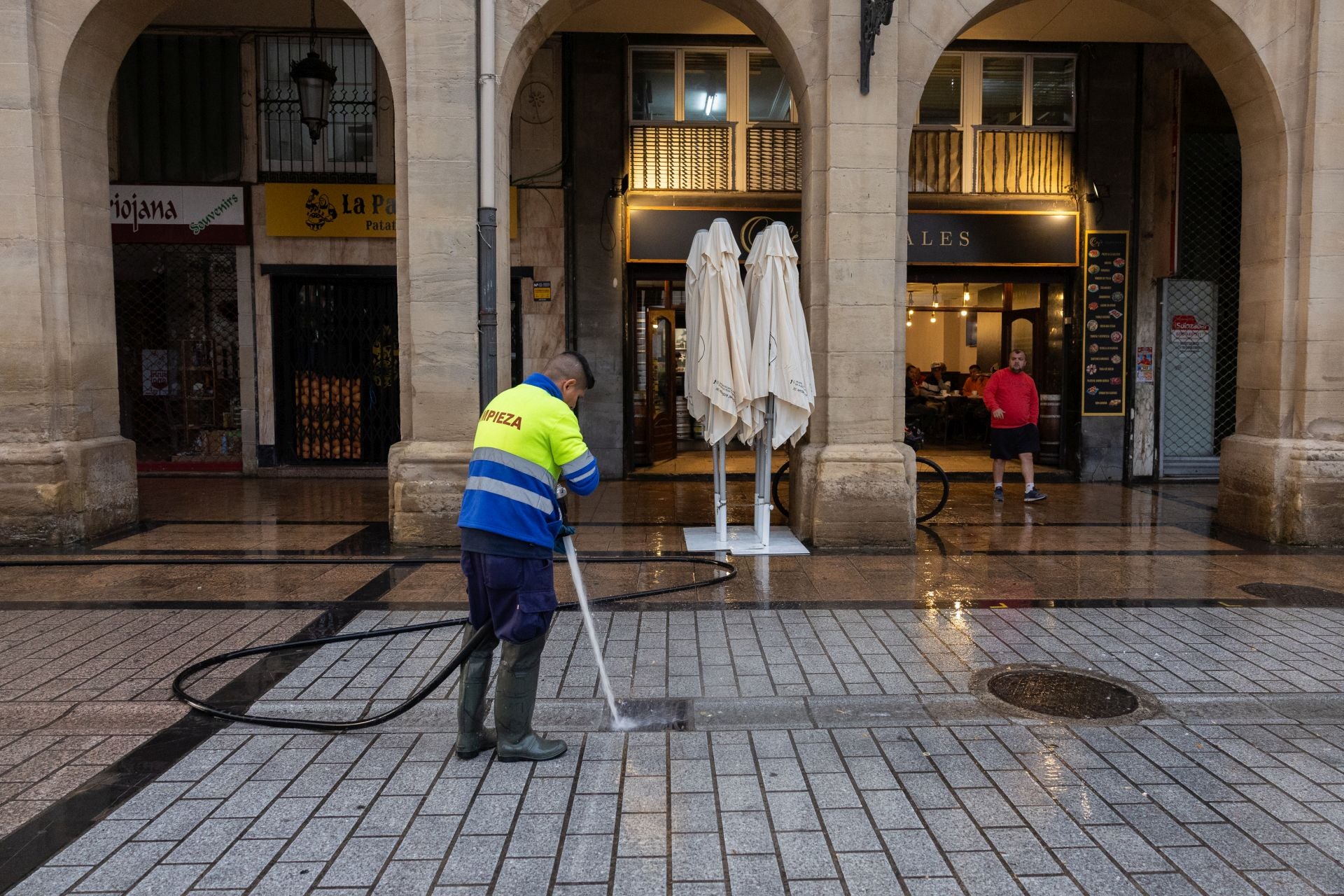 El trabajo de Logroño Limpio en San Mateo