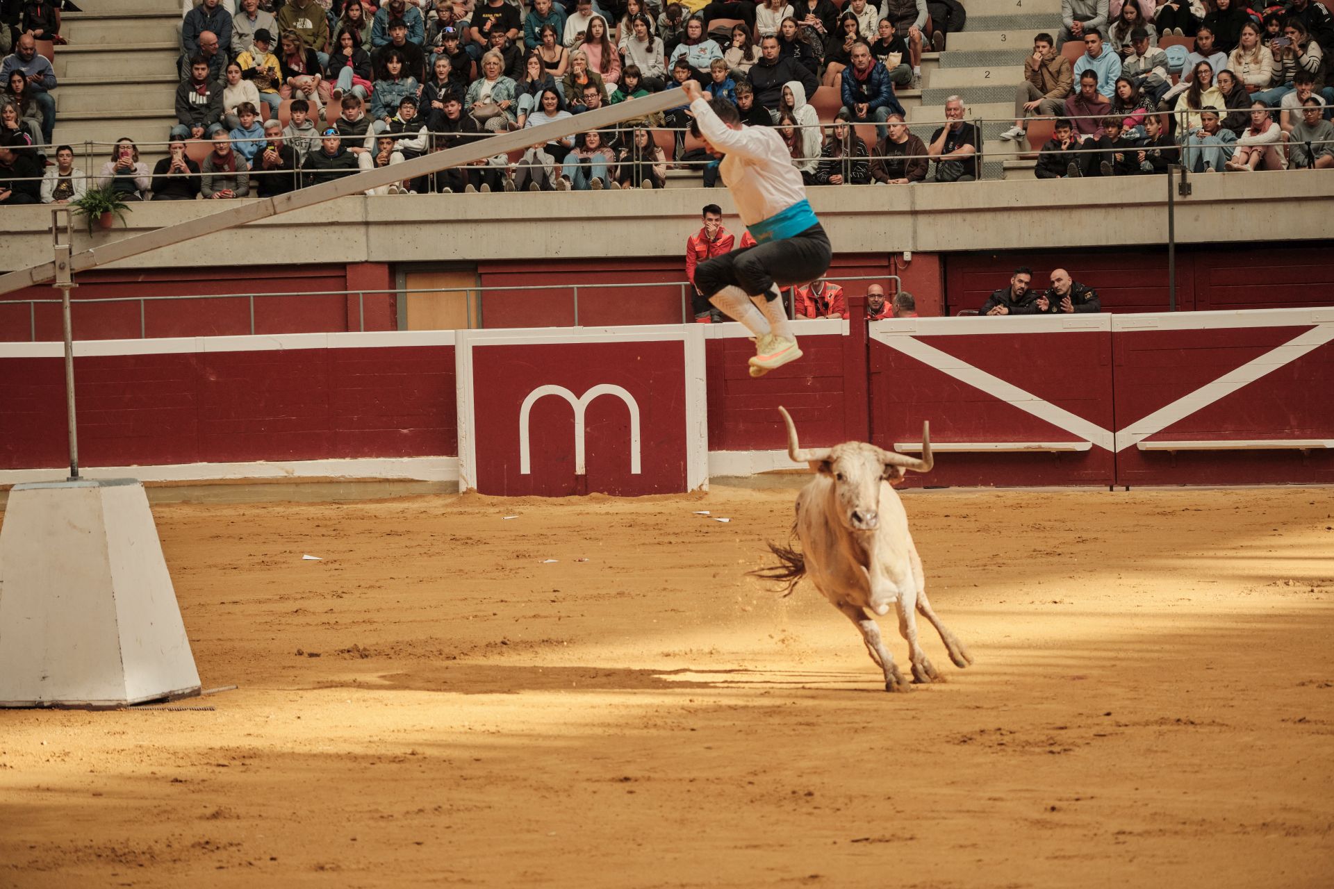 Martes de vaquillas en La Ribera