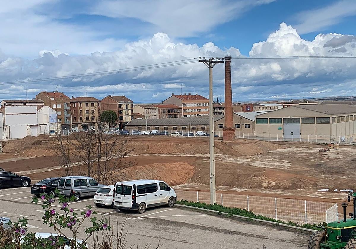 Terrenos, junto a la avenida de la Estación, que el Ayuntamiento tiene previsto urbanizar para la construcción del centro de FP integrada.