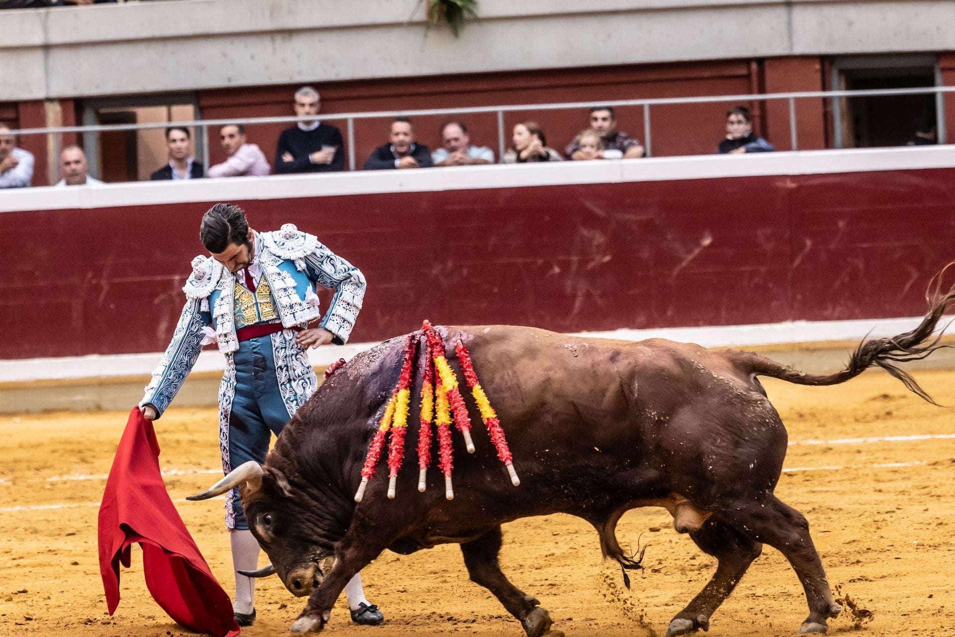 Borja Jiménez, a hombros en el cierre de la feria de San Mateo
