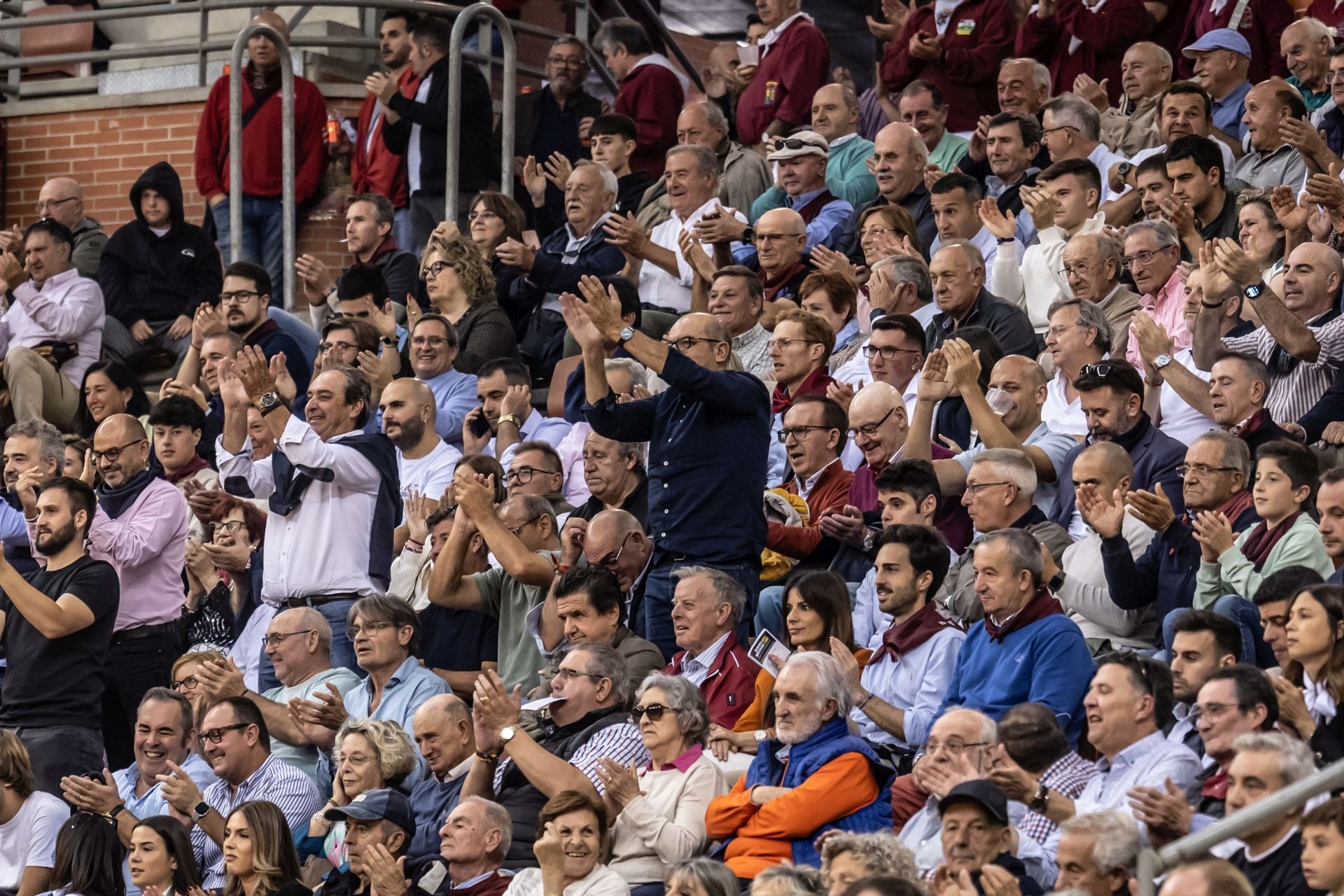 Borja Jiménez, a hombros en el cierre de la feria de San Mateo