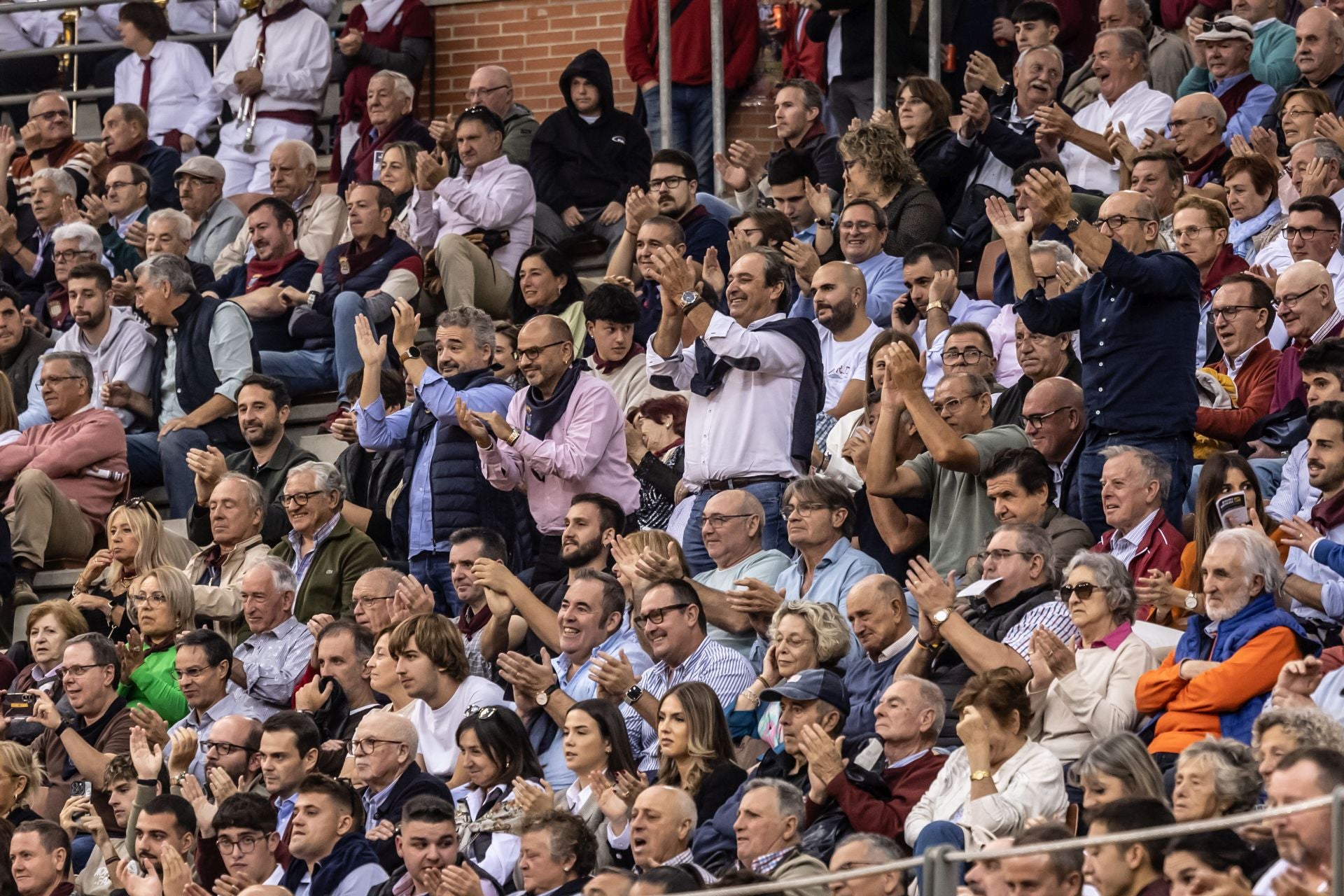 Borja Jiménez, a hombros en el cierre de la feria de San Mateo