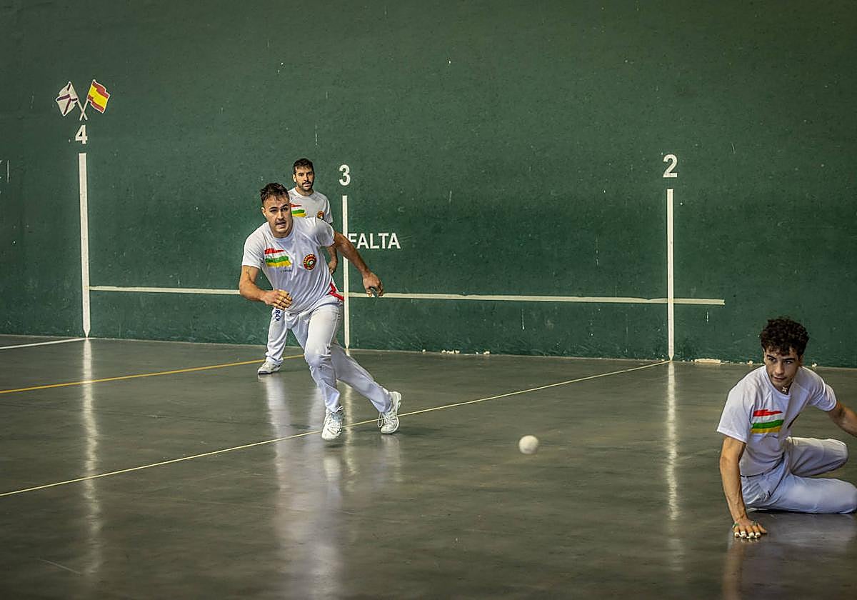Las imágenes de la final del torneo de pelota de La Vendimia