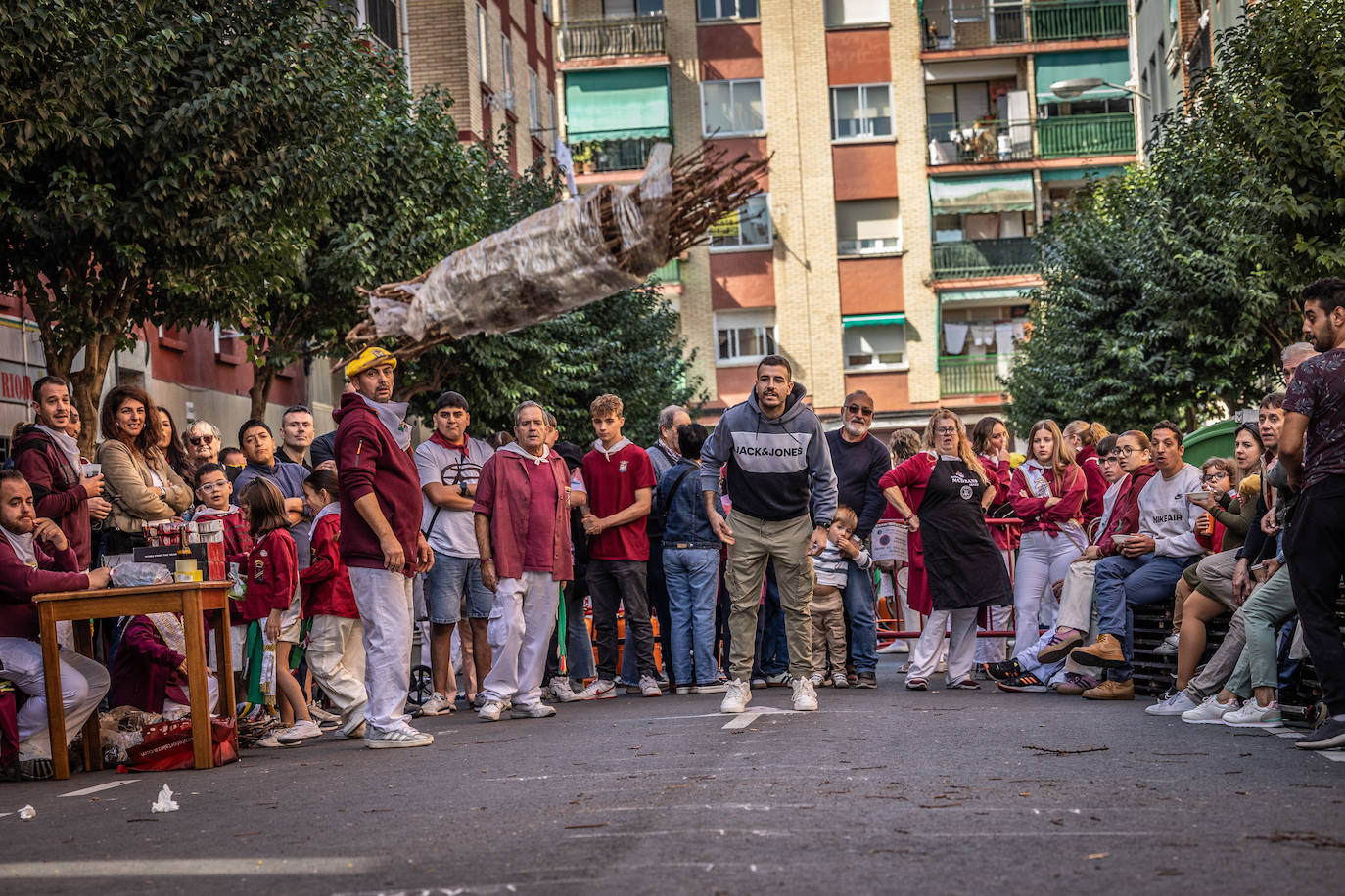 Las imágenes del concurso de lanzamiento de gavillas