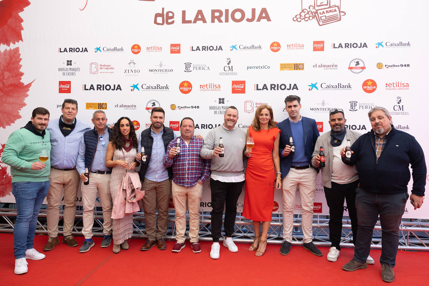 José Antonio, Álvaro, Félix, Patricia, Alvar, Carlos, Cristian, Estrella, Gonzalo, Fabrizio y Alberto, miembros del Grupo Damm y clientes que hicieron gala de su excelente selección de cervezas.