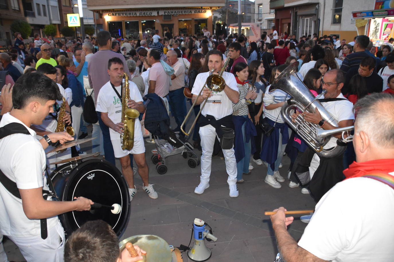 Las imágenes del inicio de las fiestas de Rincón de Soto