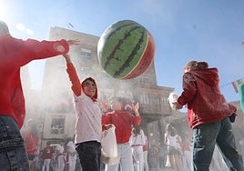 El apoyo a Palestina ha estado presente en el lanzamiento de la bomba en Arnedo.